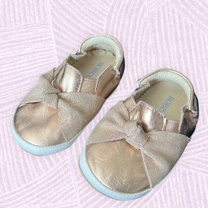 Robeez Leather Slip ons Size 9-12 Months